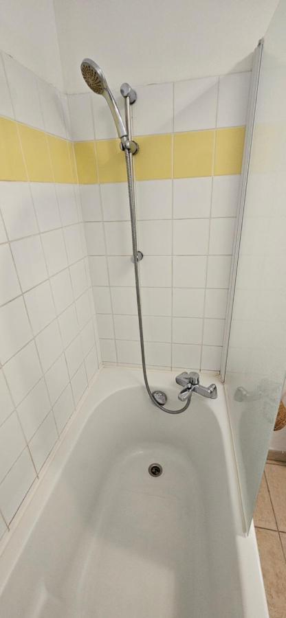 Chalereux T2 Vue Mer Et Piscine Alba Rossa Serra di Ferro Bagian luar foto